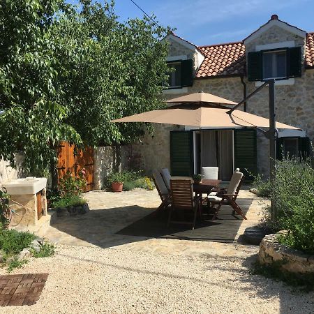 Holiday Home Cvita Lozovac Exterior photo