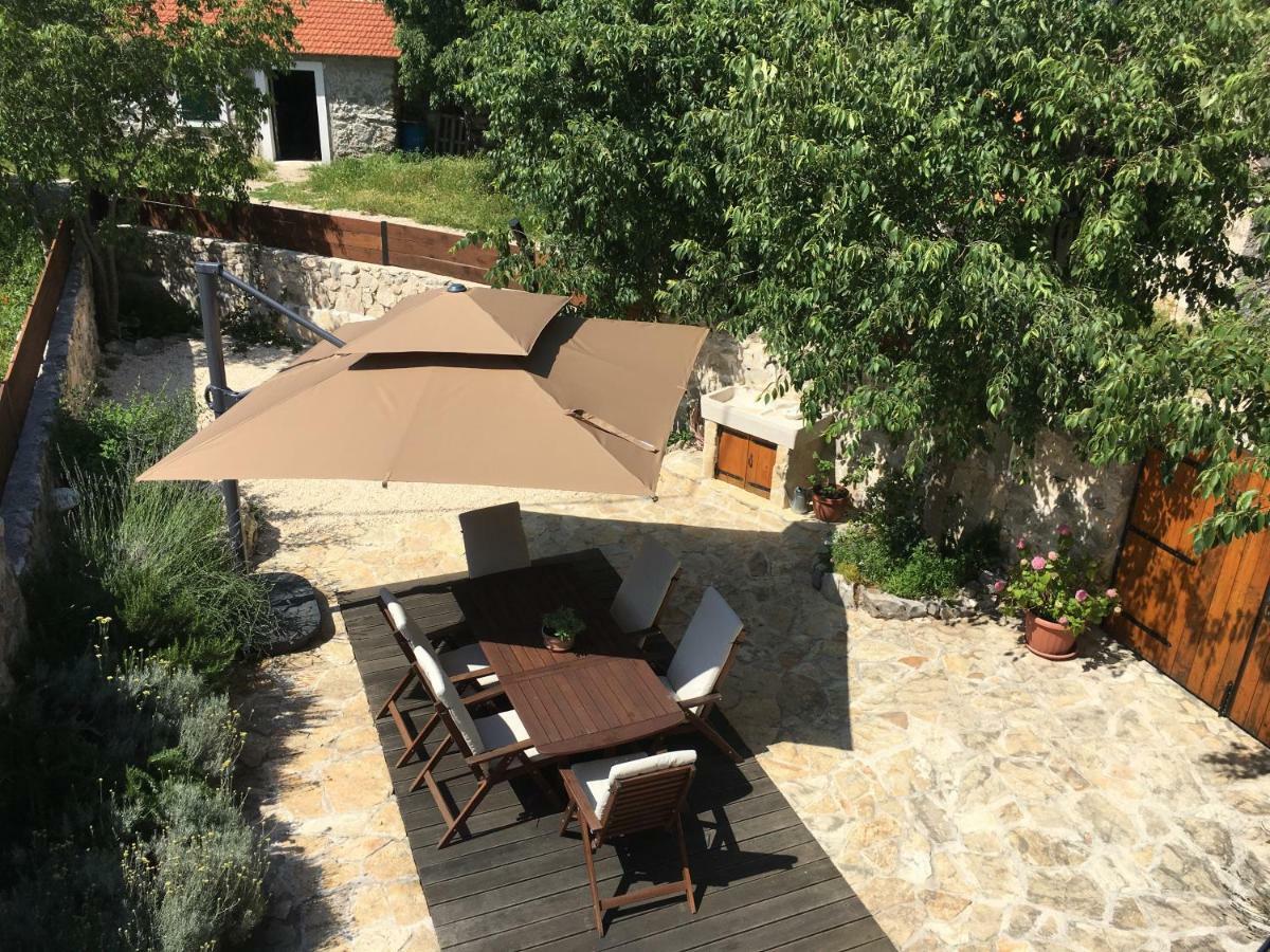 Holiday Home Cvita Lozovac Exterior photo