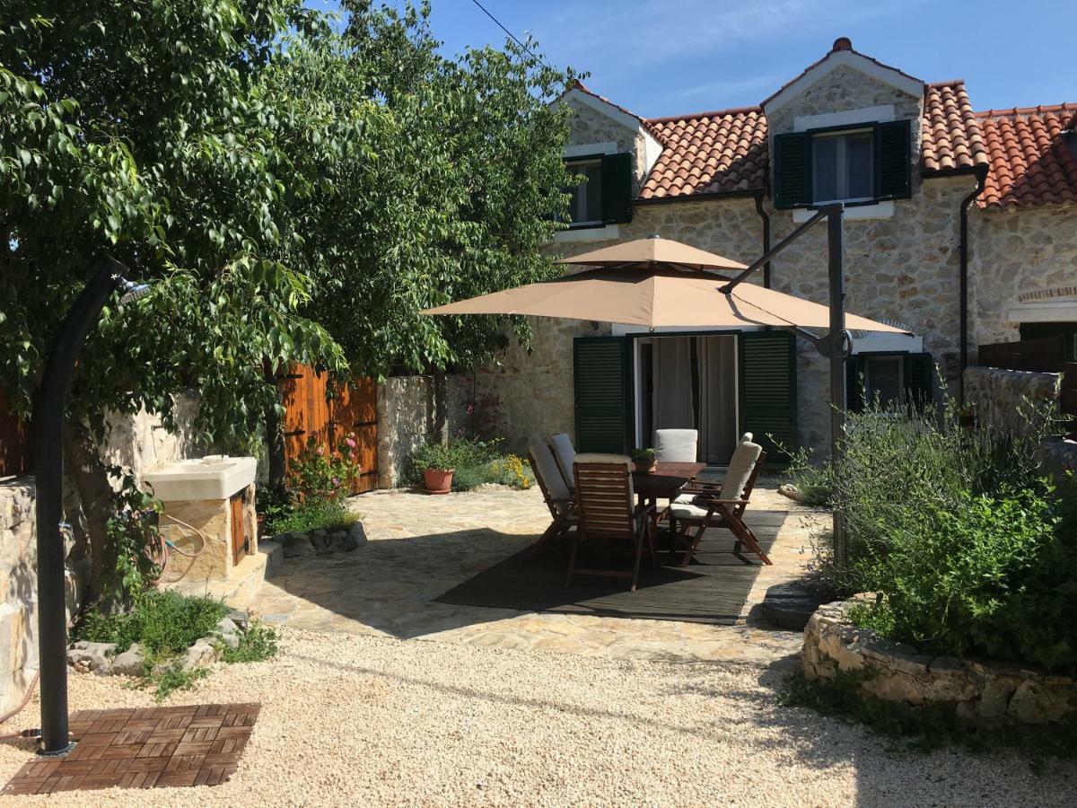 Holiday Home Cvita Lozovac Exterior photo