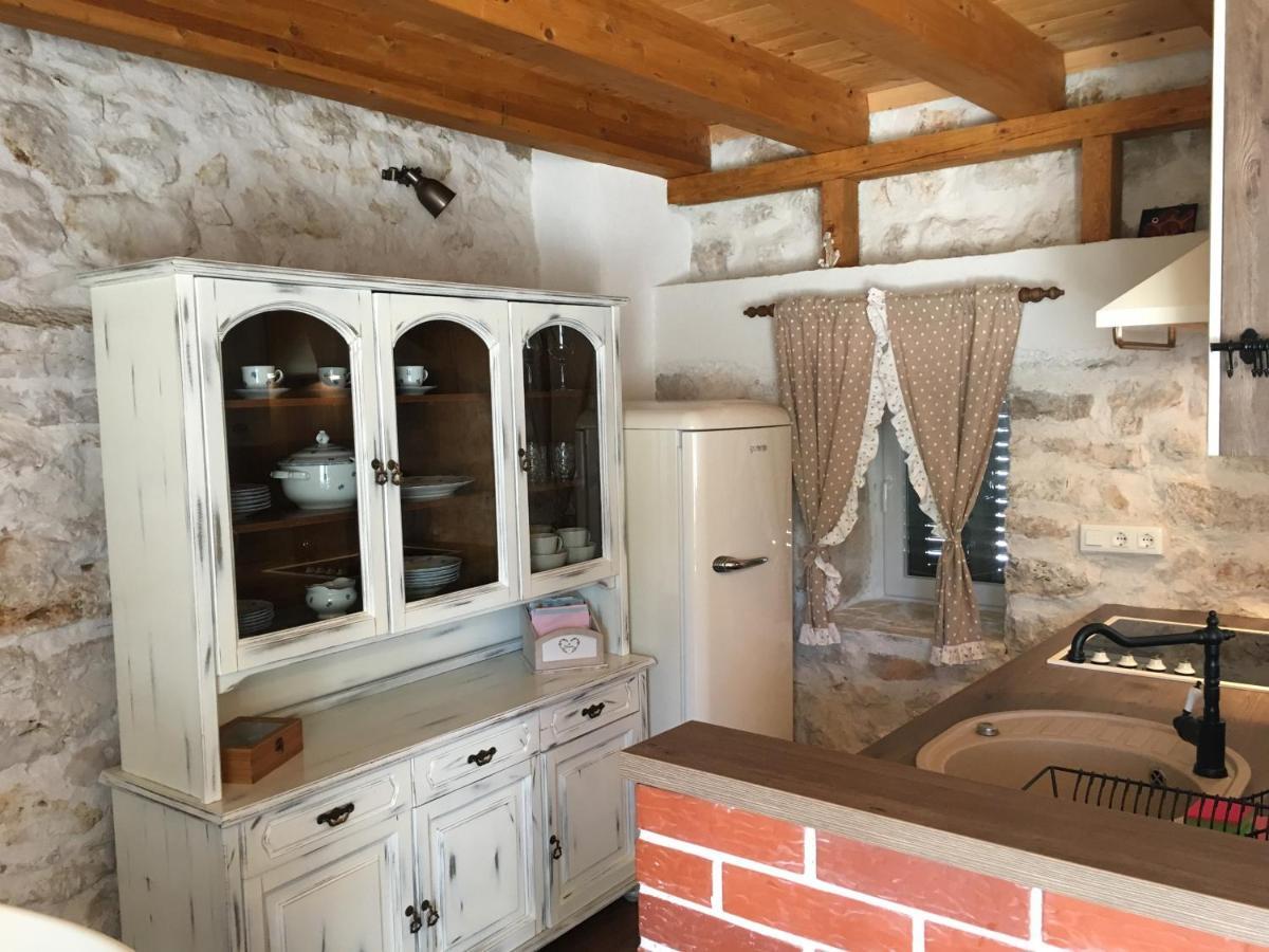 Holiday Home Cvita Lozovac Exterior photo